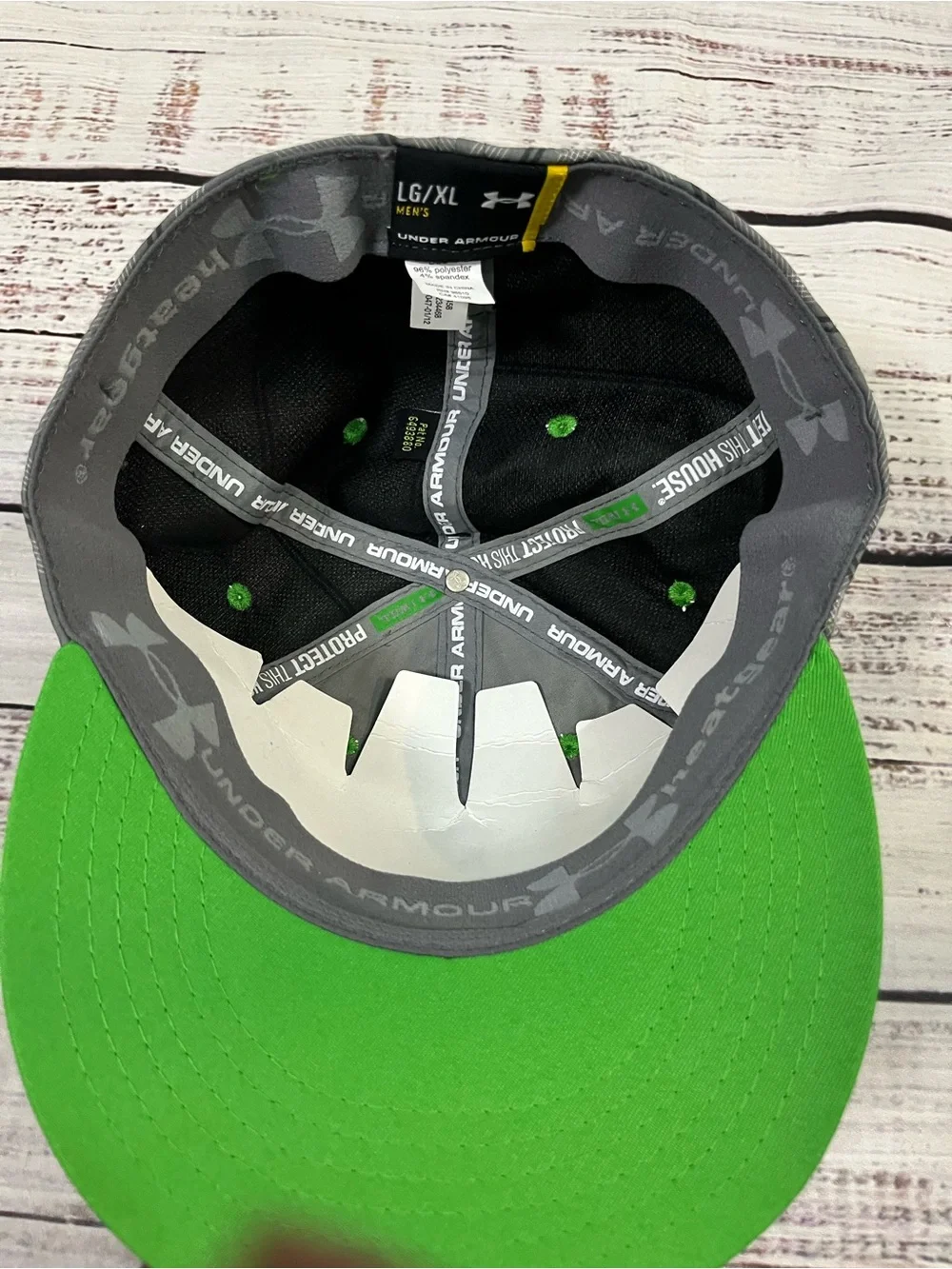 Under Armour UA Performance grey plaid stretch-fitted Golf hat Size LG/XL